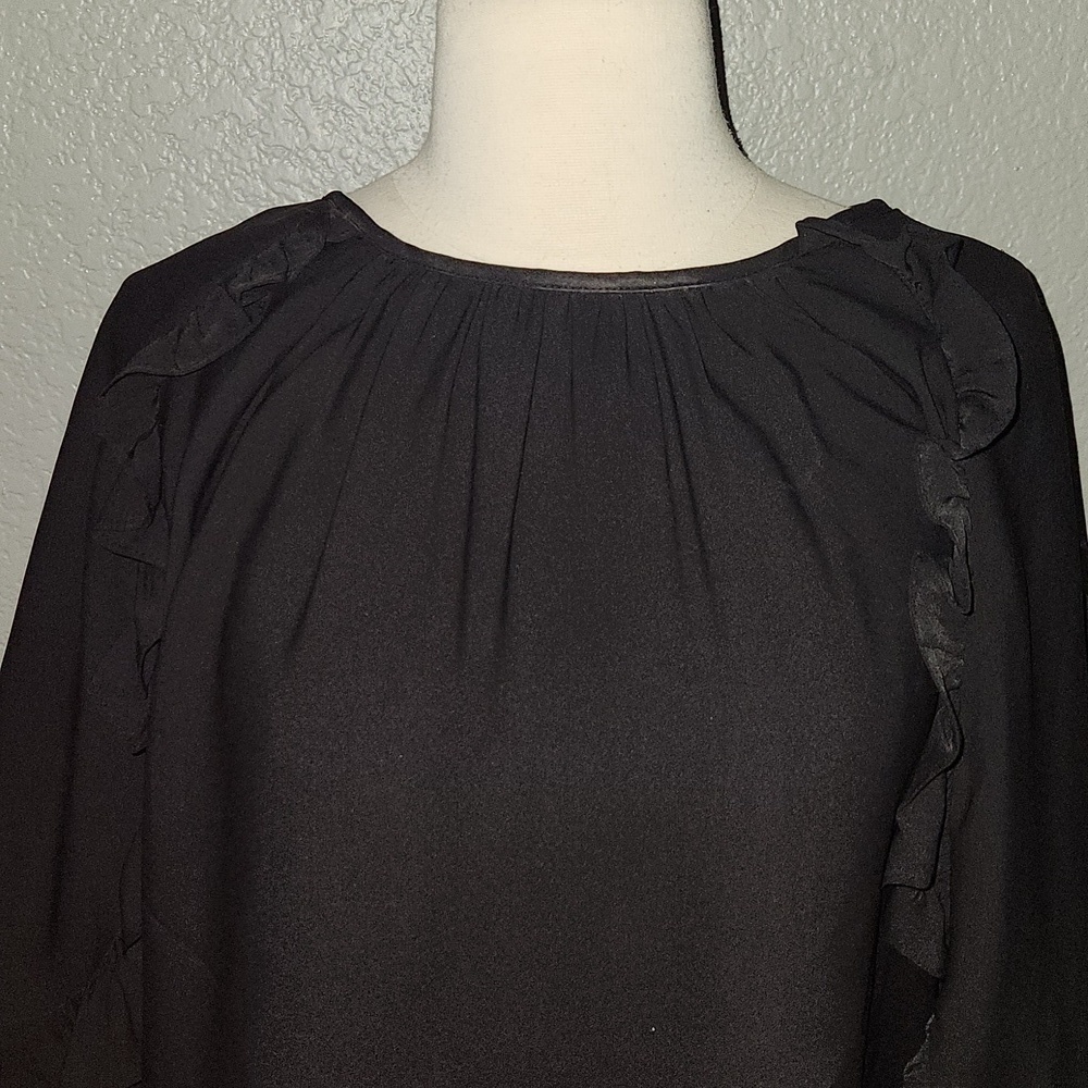 Vince Camuto Black Ruffle Sleeve Crêpe de Chine Blouse Size Small Nordst… - Picture 7 of 9